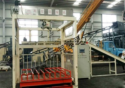 為什么說袋料高位碼垛機是企業實現自動化生產的重要設備