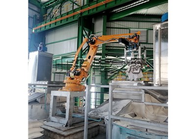 尿素原料拆垛機械手 拆垛機器人行業優勢