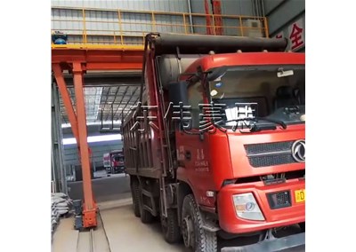 企業為什么要選擇飼料全自動裝車機？