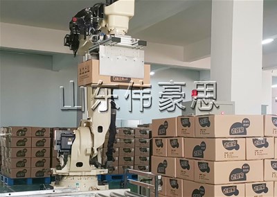 周轉(zhuǎn)箱全自動(dòng)碼垛機(jī) 碼垛機(jī)器人現(xiàn)場(chǎng)實(shí)拍