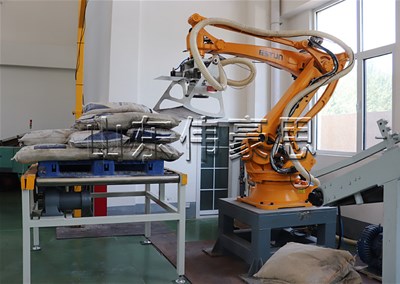 尿素顆粒全自動拆垛機 拆垛機器人流程簡述