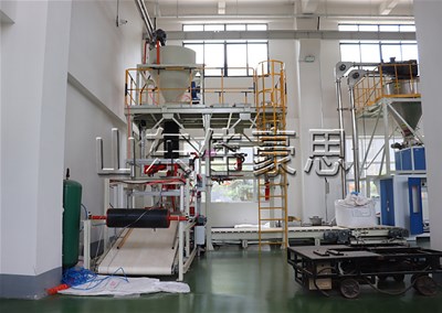 碳銨全自動噸袋包裝機的特點