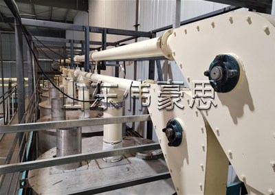 PE粉管鏈式輸送機是如何做到密閉無塵輸送的？